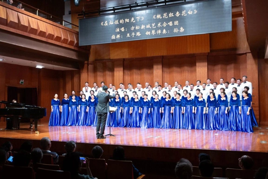 銀齡之聲，唱響美好新生活 文化藝術(shù)交流活動(dòng)的組織與開(kāi)展